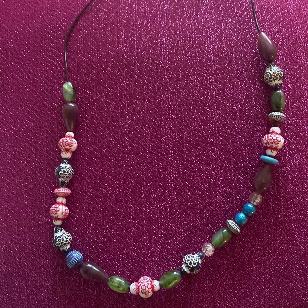🔥 3/$10 multicolored necklace